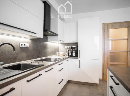 Prodej domu/vily, 275 m²