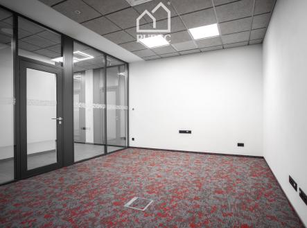 Pronájem kanceláře, 127 m²