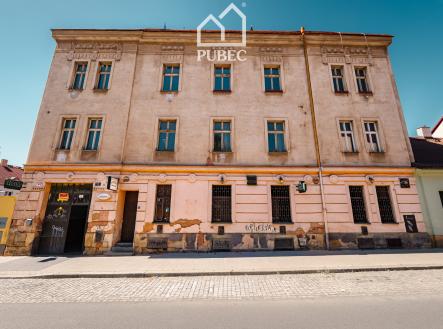 Prodej nájemního domu, 936 m² obrázek