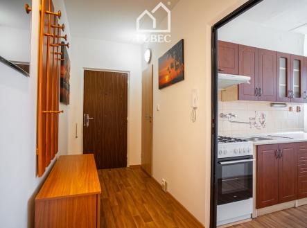 Pronájem bytu, 2+1, 61 m²