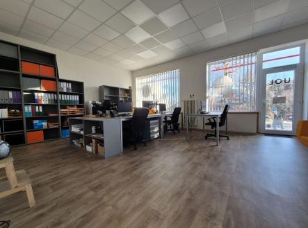 Pronájem obchodní prostor