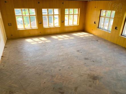 Prodej obchodní prostor, 150 m²