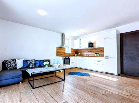 Pronájem bytu, 2+kk, 60 m²