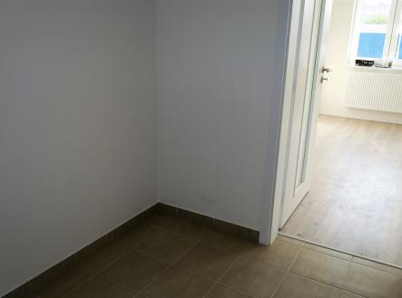 Pronájem bytu, 1+kk, 33 m²