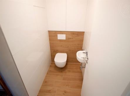 Pronájem bytu, 2+kk, 62 m²