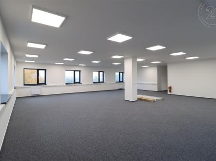 Pronájem kanceláře, 250 m²