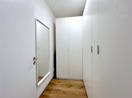 Pronájem bytu, 3+kk, 71 m²