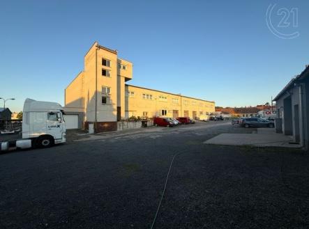 Prodej skladovací prostor, 2 301 m²