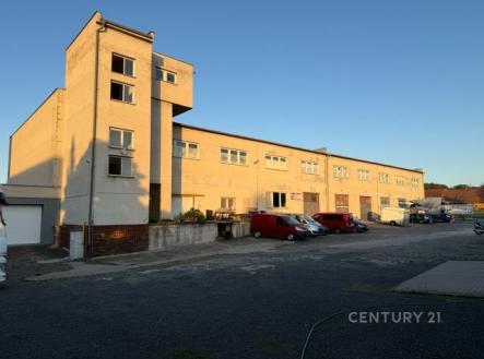 Prodej skladovací prostor, 2 301 m² obrázek