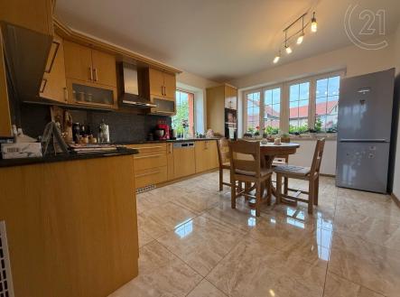 Prodej domu/vily, 275 m²