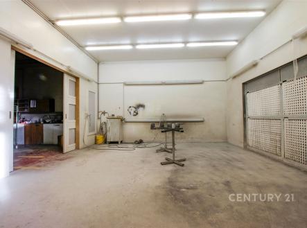 Pronájem skladovací prostor, 535 m²