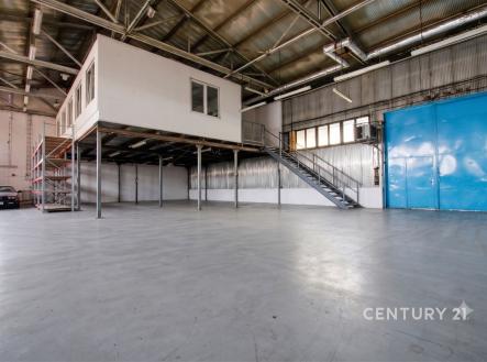 Pronájem výrobní prostory, 897 m²