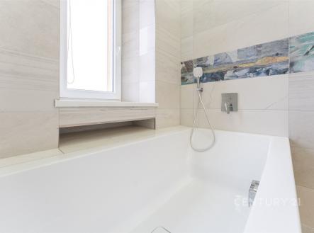 Pronájem bytu, 2+1, 89 m²