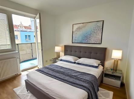 Pronájem bytu, 2+kk, 54 m²