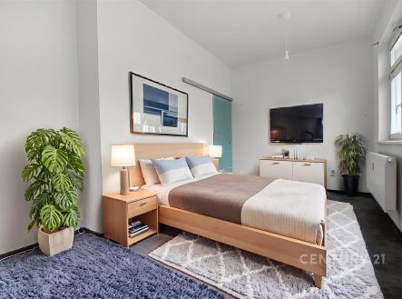 Pronájem bytu, 1+1, 42 m²