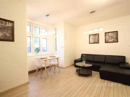 Pronájem bytu, 3+kk, 70 m²