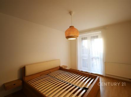 Pronájem bytu, 3+kk, 100 m²