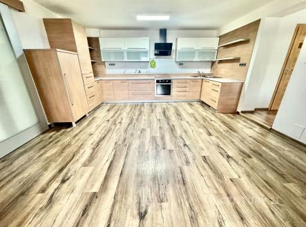 Pronájem domu/vily, 170 m²