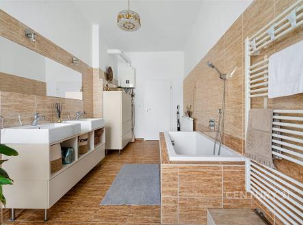 Prodej bytu, 4+1, 146 m²