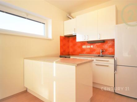 Pronájem bytu, 2+kk, 42 m²
