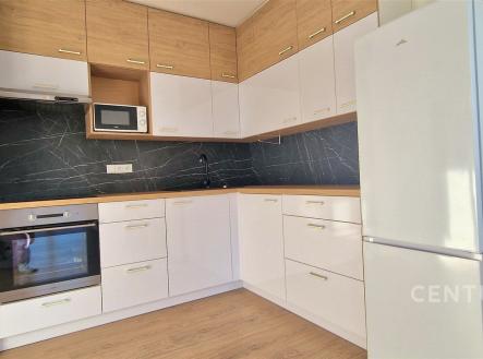 Pronájem bytu, 1+kk, 37 m²