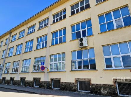 Prodej výrobní prostor, 5 883 m²