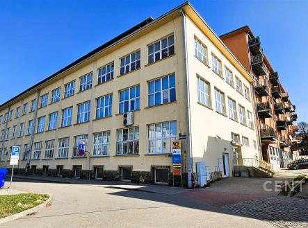 Prodej výrobní prostor, 5 883 m²