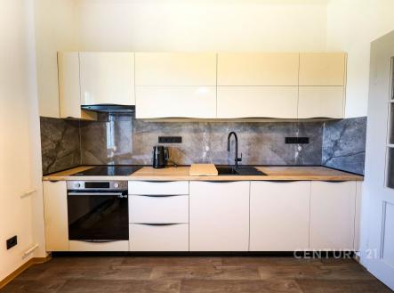 Pronájem bytu, 2+1, 72 m²