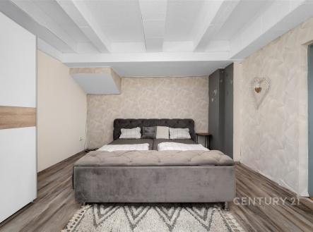 Prodej bytu, 4+1, 98 m²