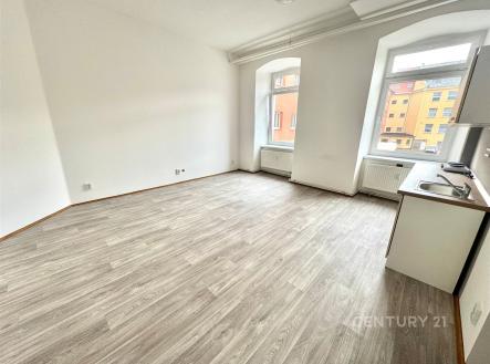 Pronájem bytu, 1+kk, 35 m²
