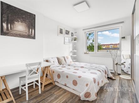 Pronájem bytu, 2+kk, 75 m²