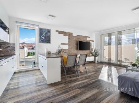 Pronájem bytu, 2+kk, 75 m²