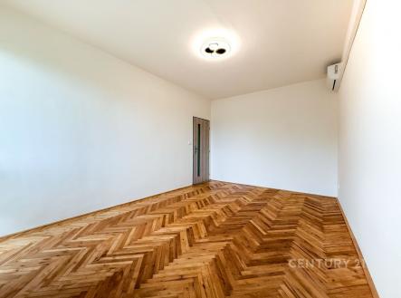Pronájem bytu, 2+1, 48 m²