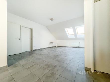Pronájem bytu, 3+kk, 105 m²