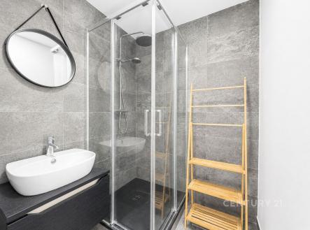 Pronájem bytu, 1+1, 38 m²