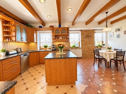 Prodej domu/vily, 198 m², Suchý – náhled fotky 2