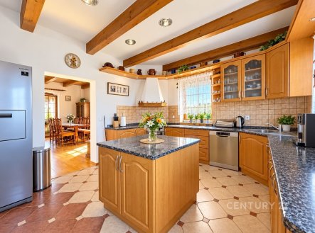 Prodej domu/vily, 198 m², Suchý – náhled fotky 3