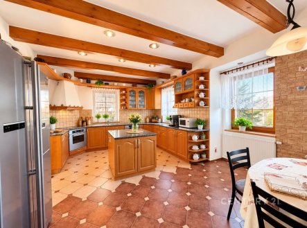 Prodej domu/vily, 198 m², Suchý – náhled fotky 4