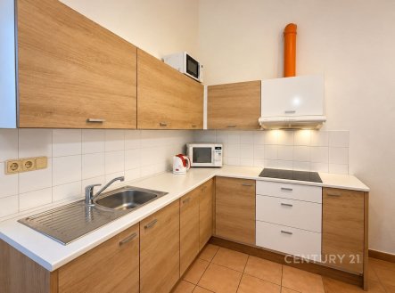 Prodej skladu, 1 400 m²
