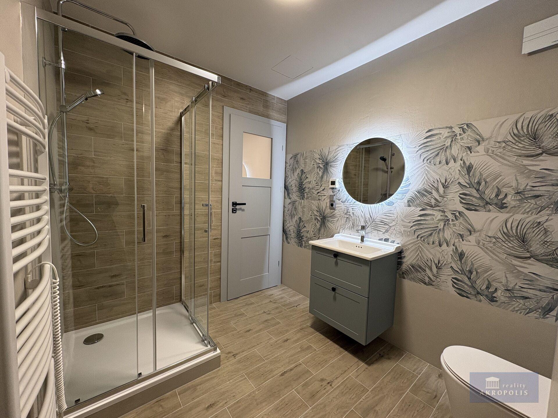 Nabízíme k pronájmu nový půdní byt (č.17) o dispozici 2+kk a vel. 45 m2