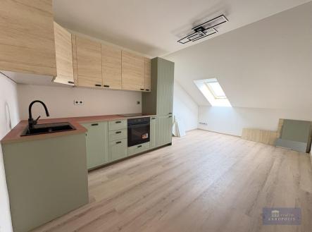 Pronájem bytu, 2+kk, 43 m²