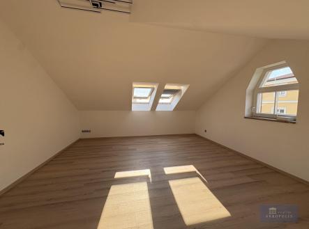 Pronájem bytu, 2+kk, 58 m²