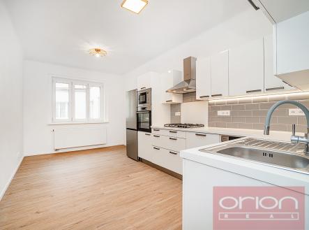 Pronájem bytu, 2+kk, 42 m²