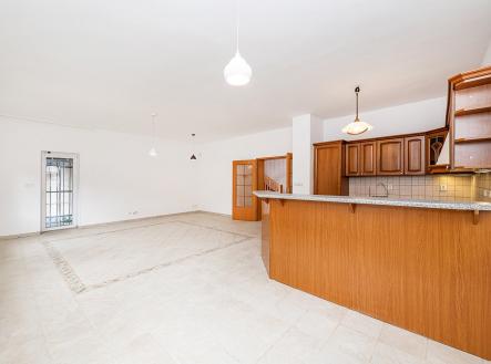 Pronájem domu/vily, 300 m²