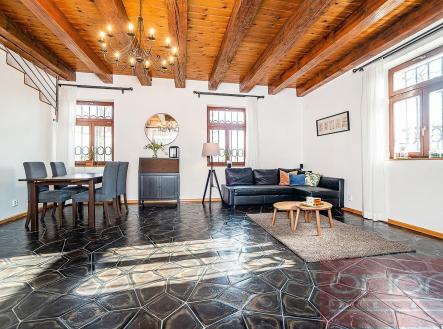 Pronájem bytu, 4+kk, 170 m²