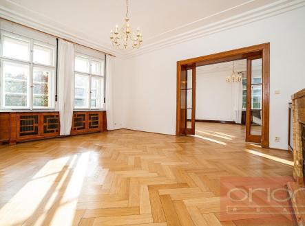 Pronájem bytu, 6+1, 274 m²