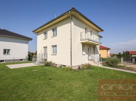 Pronájem domu/vily, 280 m² obrázek