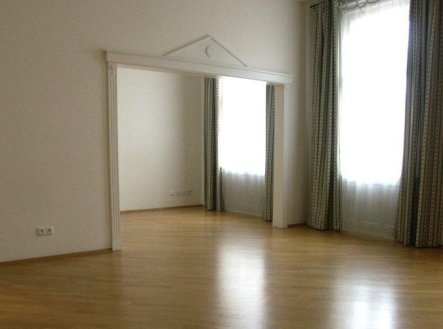 Pronájem bytu, 4+1, 100 m², Praha – náhled fotky 2