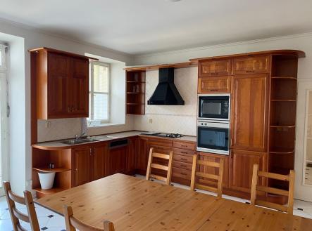 Pronájem bytu, 4+1, 205 m²
