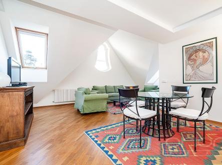 Pronájem bytu, 3+1, 108 m² obrázek